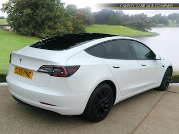 Used Tesla Model 3 2019 for sale - 76228032: Photo 3