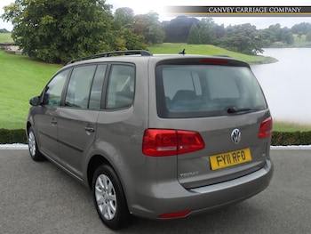 Used Volkswagen Touran 2011 for sale - 77163151: Photo