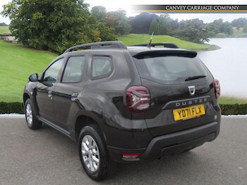 Used Dacia Duster 2021 for sale - 77892542: Photo