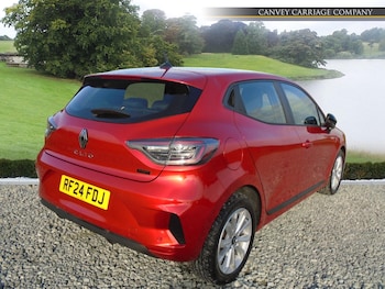 Used Renault Clio 2024 for sale - 76473892: Photo