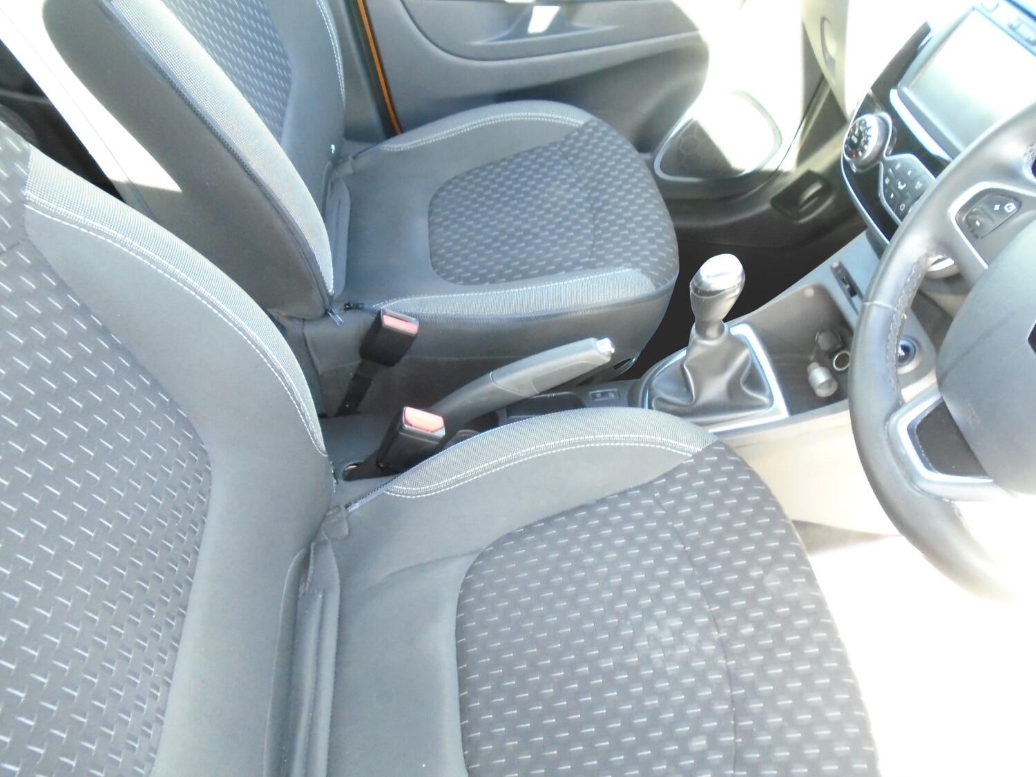 Used Renault Captur 2017 for sale - 77510078: Photo 7