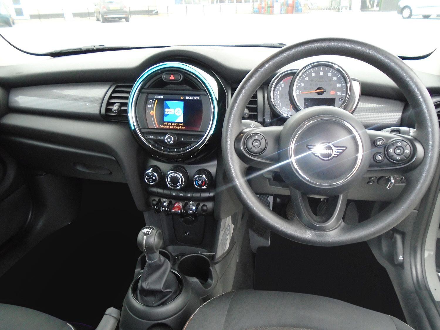 Used MINI Hatch 2019 for sale - 77646176: Photo 10