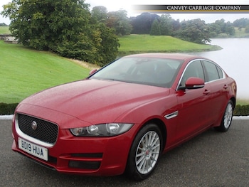 Used Jaguar XE 2019 for sale - 77612513: Photo