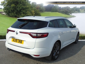 Used Renault Megane 2018 for sale - 77909788: Photo