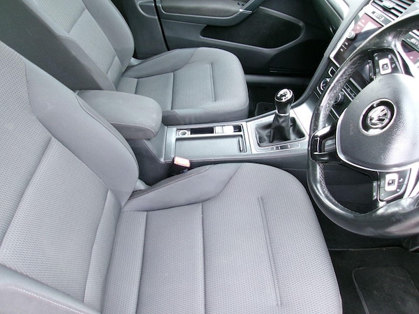 Used Volkswagen Golf 2017 for sale - 76269596: Photo 10
