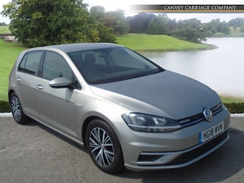 Used Volkswagen Golf 2018 for sale - 78689304: Photo
