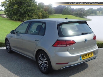Used Volkswagen Golf 2018 for sale - 78689304: Photo