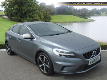 Used Volvo V40 2018 for sale - 79158127: Photo