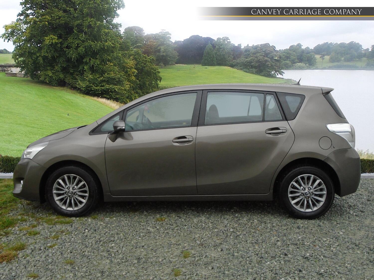 Used Toyota Verso 2018 for sale - 76584552: Photo 6