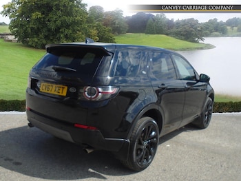 Used Land Rover Discovery Sport 2018 for sale - 79532617: Photo