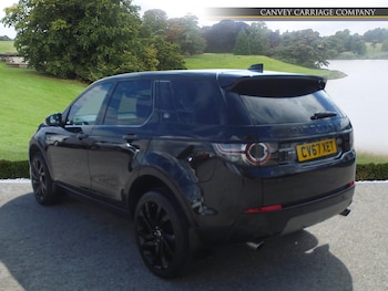 Used Land Rover Discovery Sport 2018 for sale - 79532617: Photo
