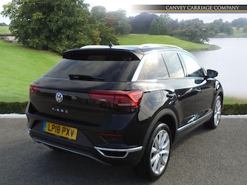 Used Volkswagen T-Roc 2018 for sale - 78063036: Photo