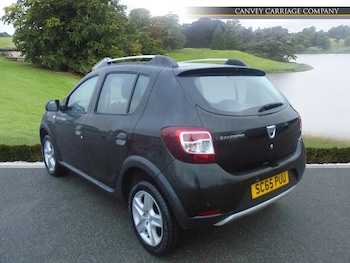Used Dacia Sandero Stepway 2015 for sale - 77587158: Photo