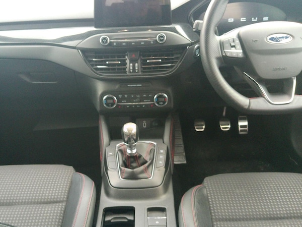 Used Ford Focus 2021 for sale - 76153017: Photo 10