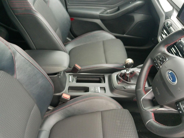Used Ford Focus 2021 for sale - 76153017: Photo 11