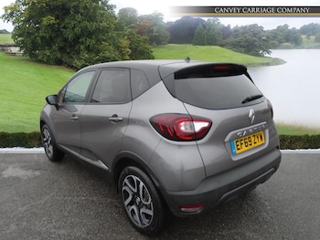 Used Renault Captur 2020 for sale - 76991387: Photo