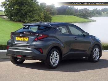 Used Toyota C-HR 2020 for sale - 75109727: Photo