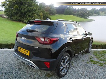 Used Kia Stonic 2023 for sale - 76282648: Photo