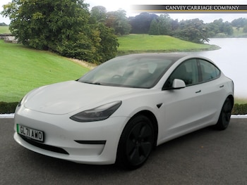 Tesla - Model 3
