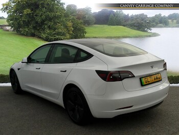 Used Tesla Model 3 2021 for sale - 76201152: Photo