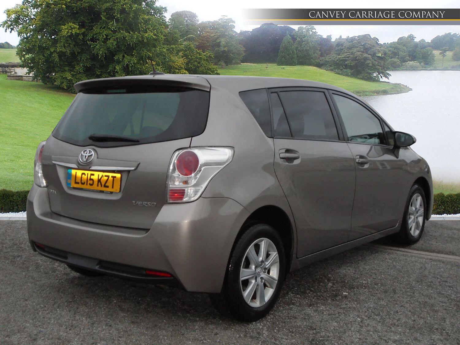 Used Toyota Verso 2015 for sale - 76913115: Photo 3