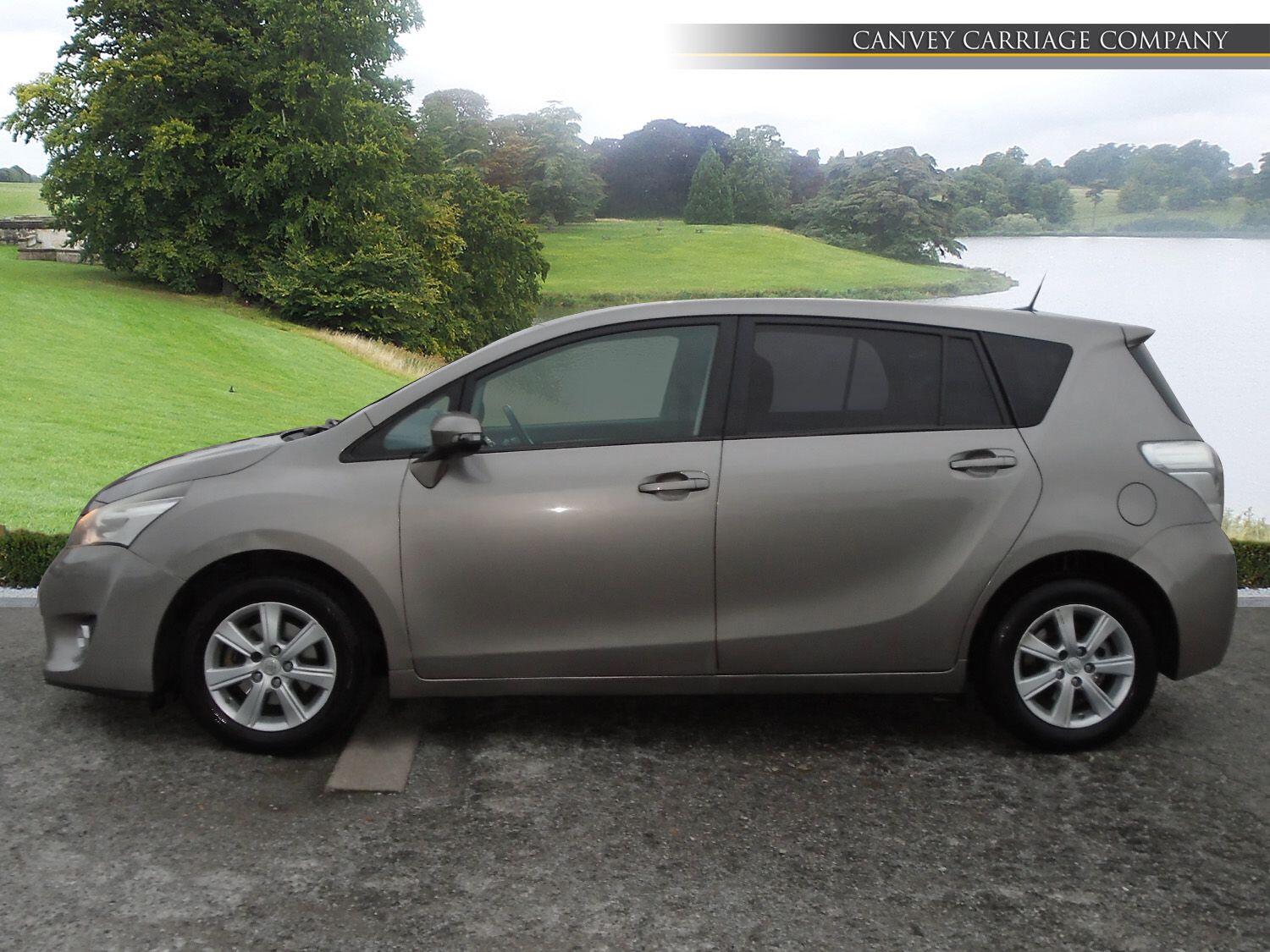 Used Toyota Verso 2015 for sale - 76913115: Photo 6