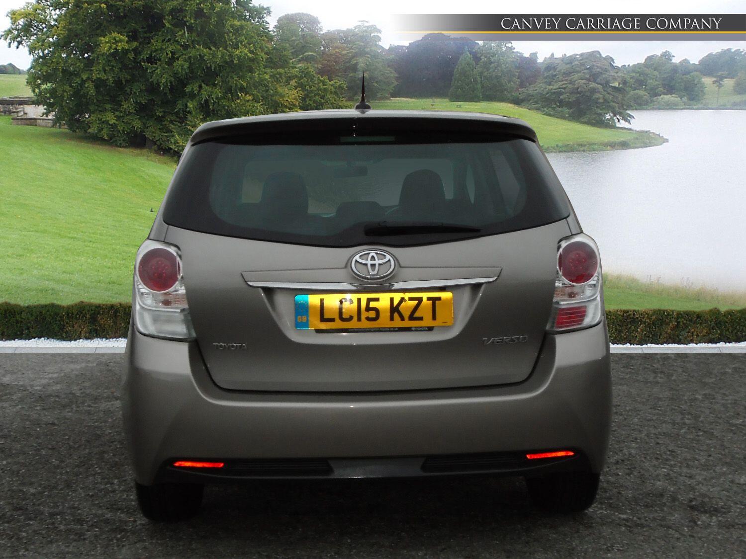 Used Toyota Verso 2015 for sale - 76913115: Photo 8