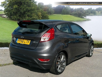 Used Ford Fiesta 2016 for sale - 75657442: Photo