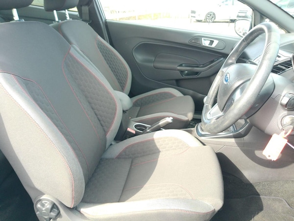 Used Ford Fiesta 2016 for sale - 76260093: Photo 10