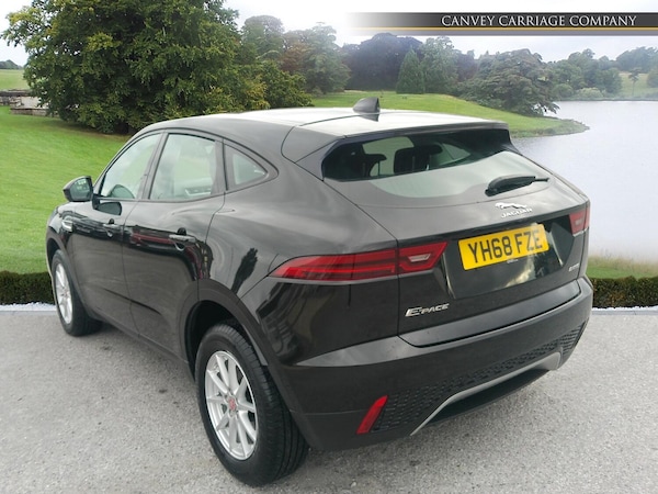 Used Jaguar E-Pace 2018 for sale - 76189717: Photo 4