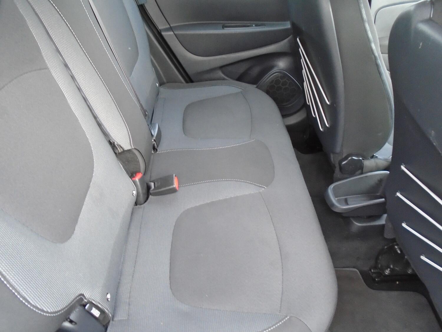 Used Renault Captur 2016 for sale - 76936081: Photo 9