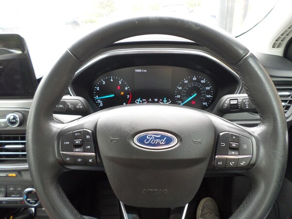 Used Ford Focus 2021 for sale - 75431420: Photo 9