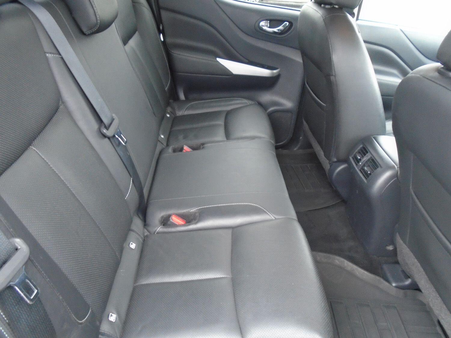 Used Nissan Navara 2020 for sale - 77671435: Photo 9