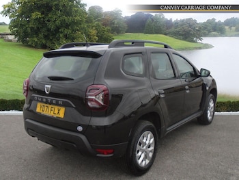 Used Dacia Duster 2021 for sale - 79093101: Photo