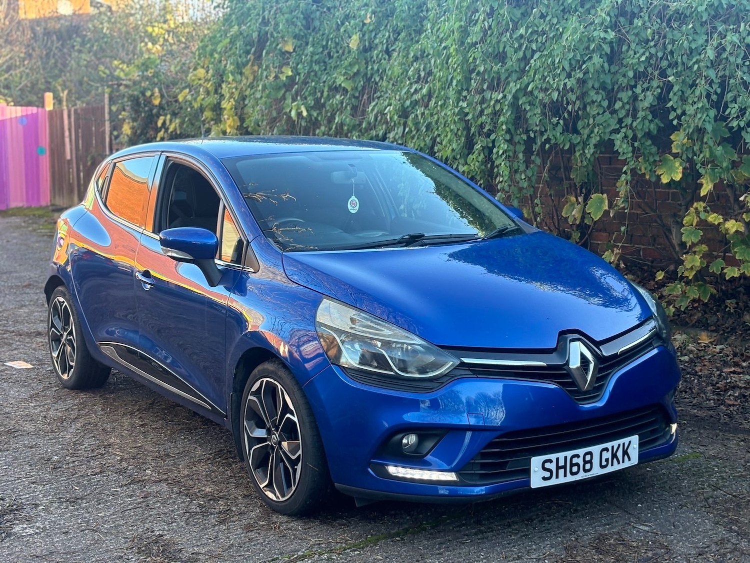 Used Renault Clio 2018 for sale - 76714077: Photo 1