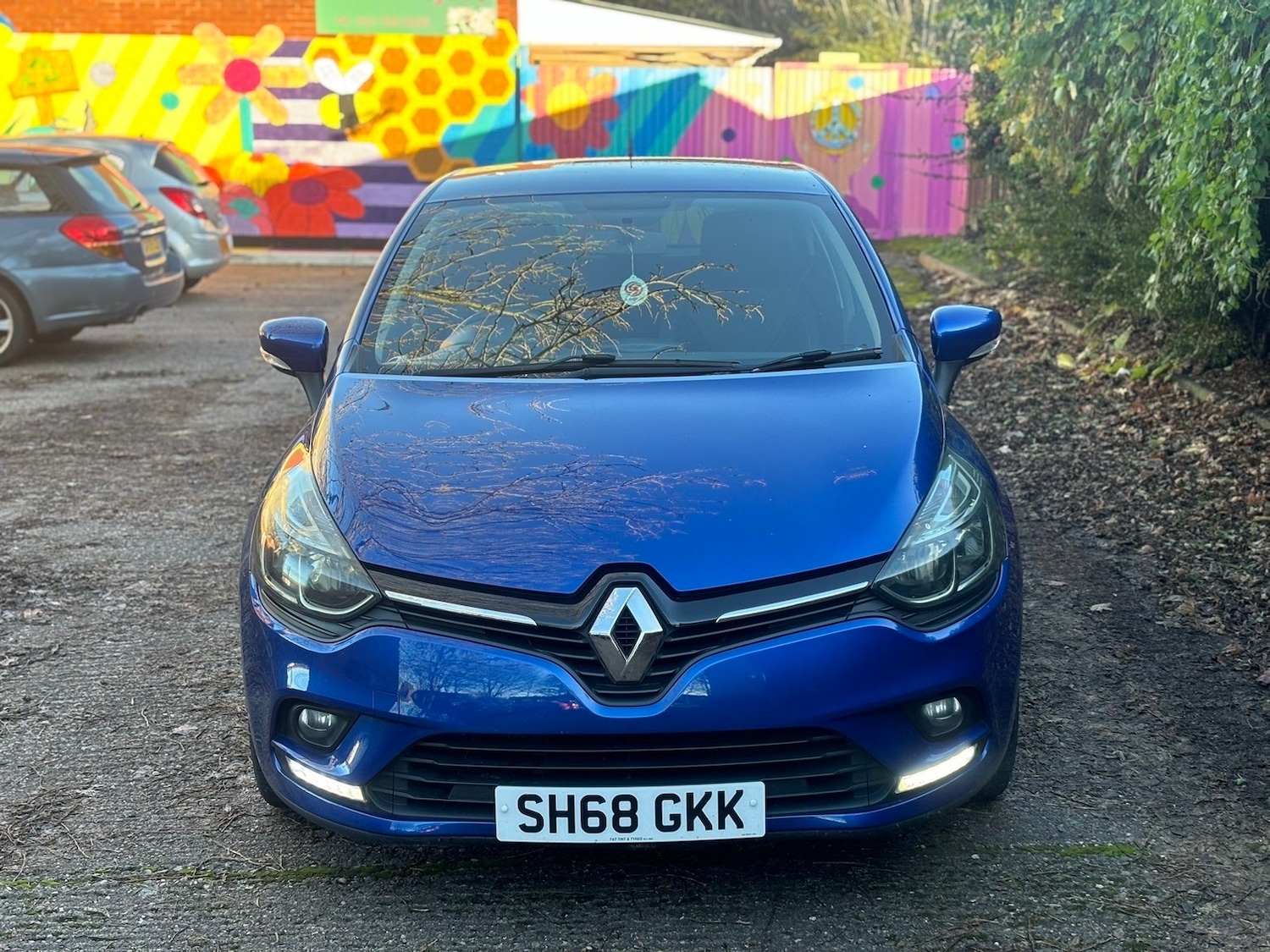 Used Renault Clio 2018 for sale - 76714077: Photo 2