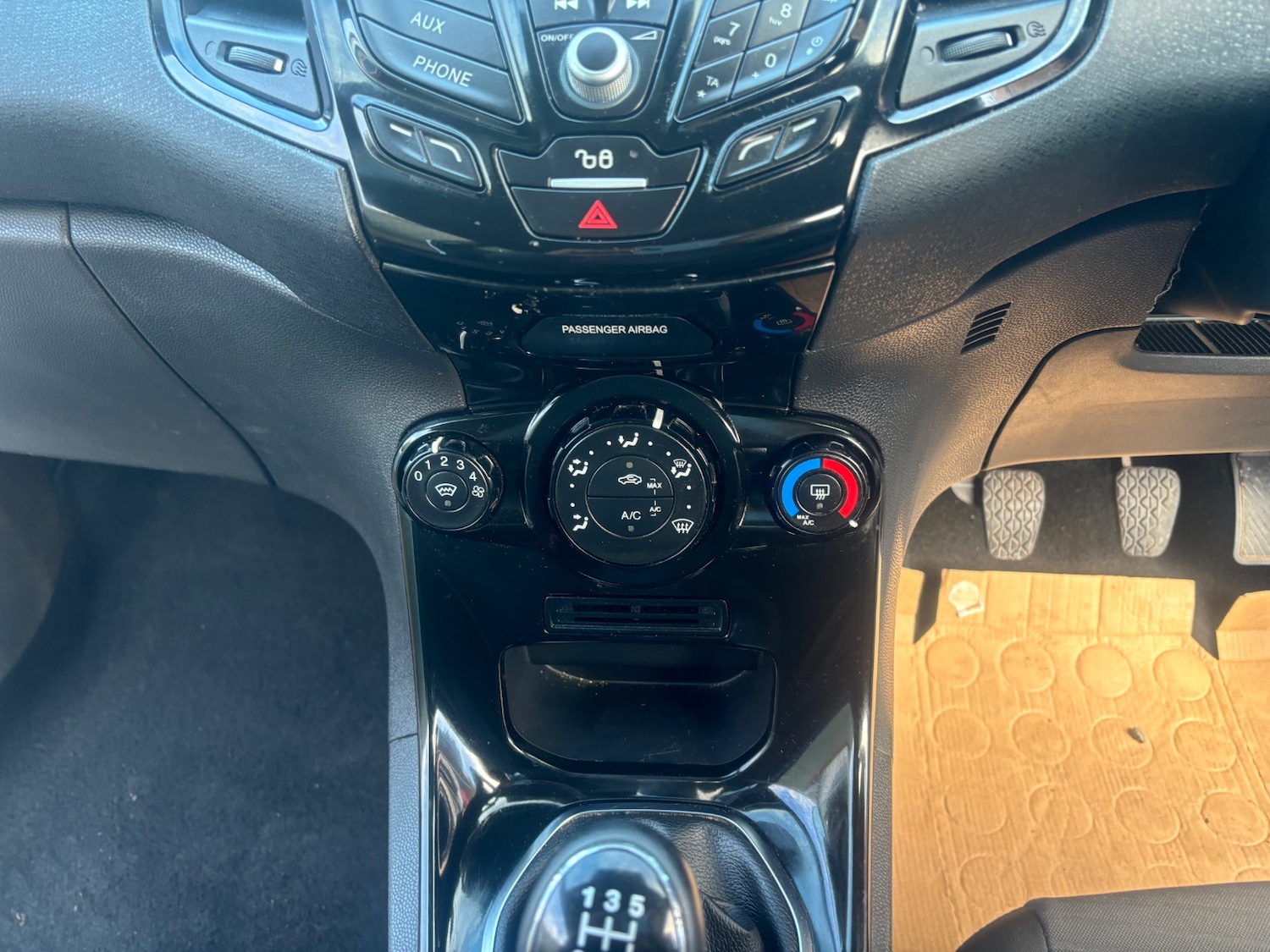 Used Ford Fiesta 2016 for sale - 76757472: Photo 14