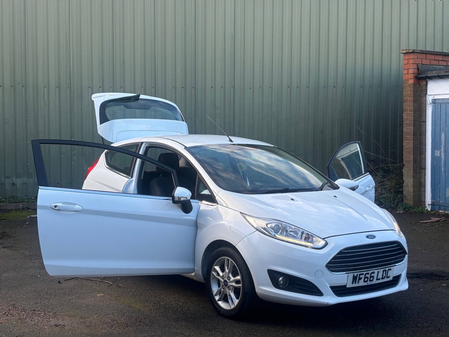 Used Ford Fiesta 2016 for sale - 76757472: Photo 4