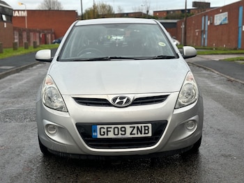Used Hyundai i20 2009 for sale - 76854014: Photo