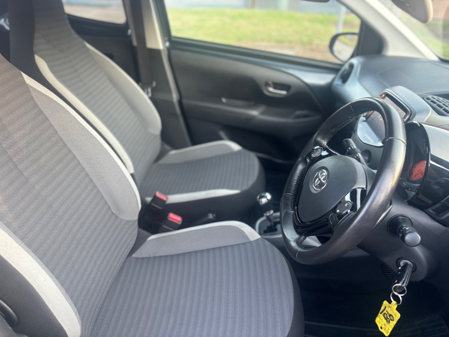 Used Toyota AYGO 2020 for sale - 76710456: Photo 9