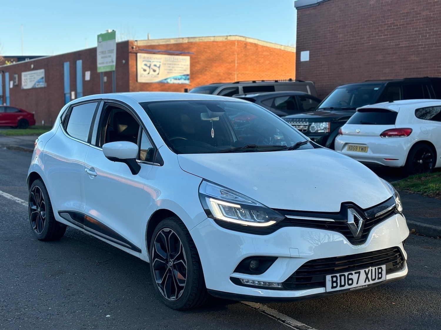 Used Renault Clio 2017 for sale - 76714099: Photo 1