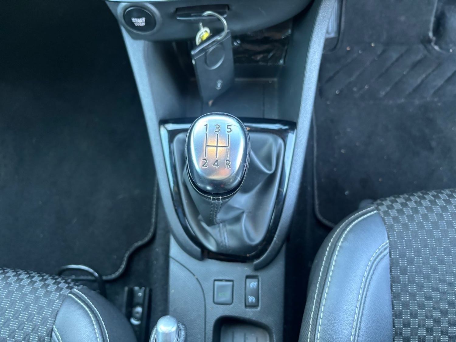 Used Renault Clio 2017 for sale - 76714099: Photo 12