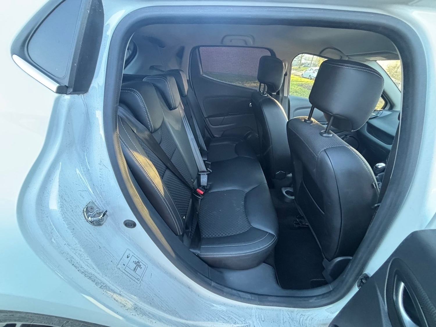 Used Renault Clio 2017 for sale - 76714099: Photo 15