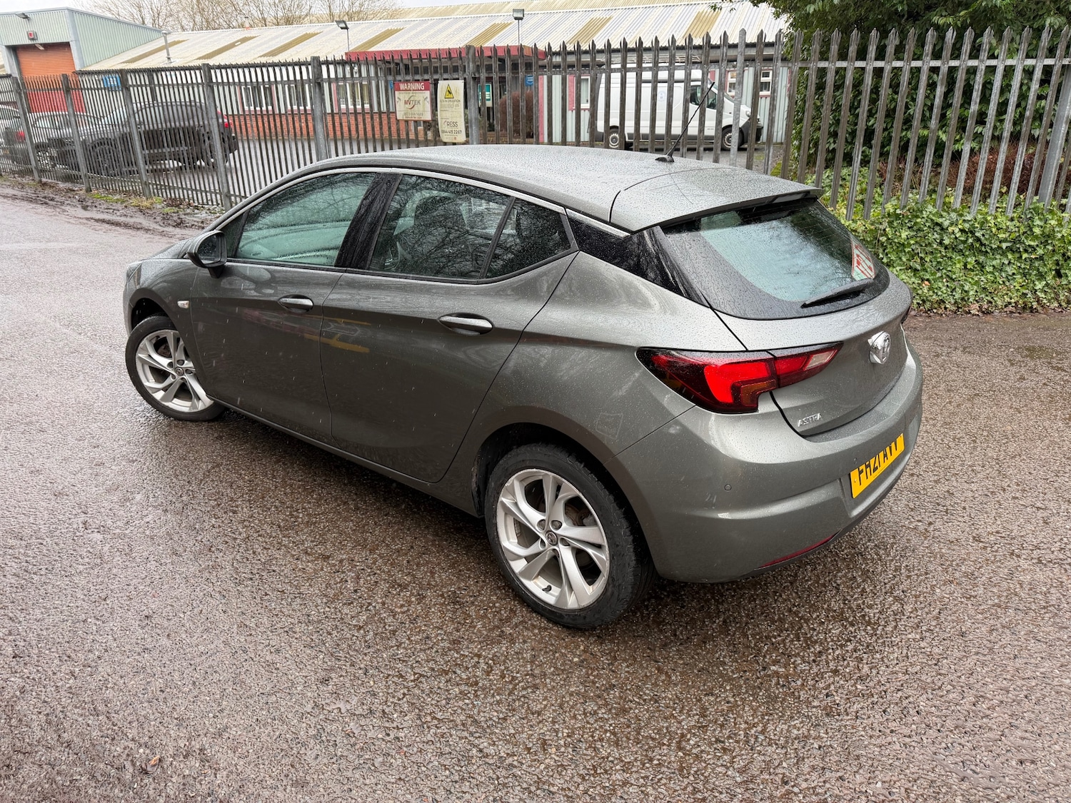 Used Vauxhall Astra 2021 for sale - 77345828: Photo 2