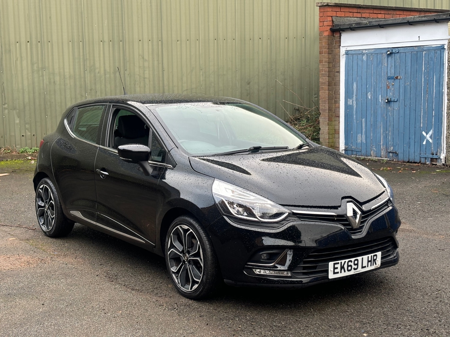 Used Renault Clio 2019 for sale - 76757470: Photo 1