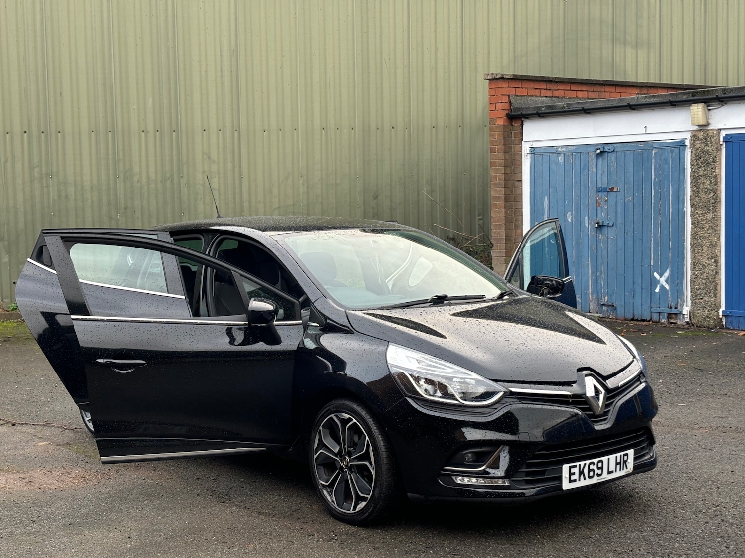 Used Renault Clio 2019 for sale - 76757470: Photo 4