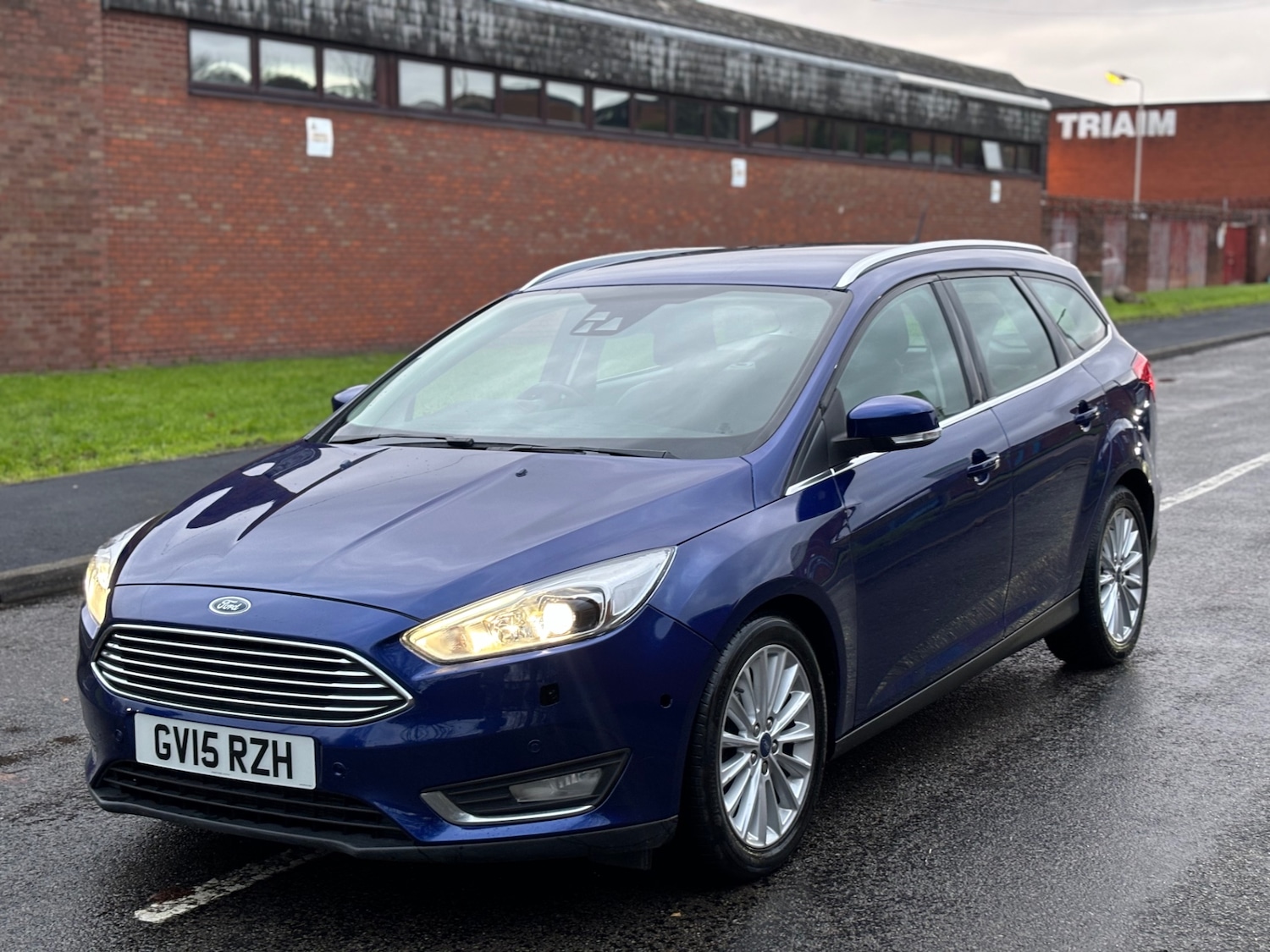 Used Ford Focus 2015 for sale - 76898186: Photo 3