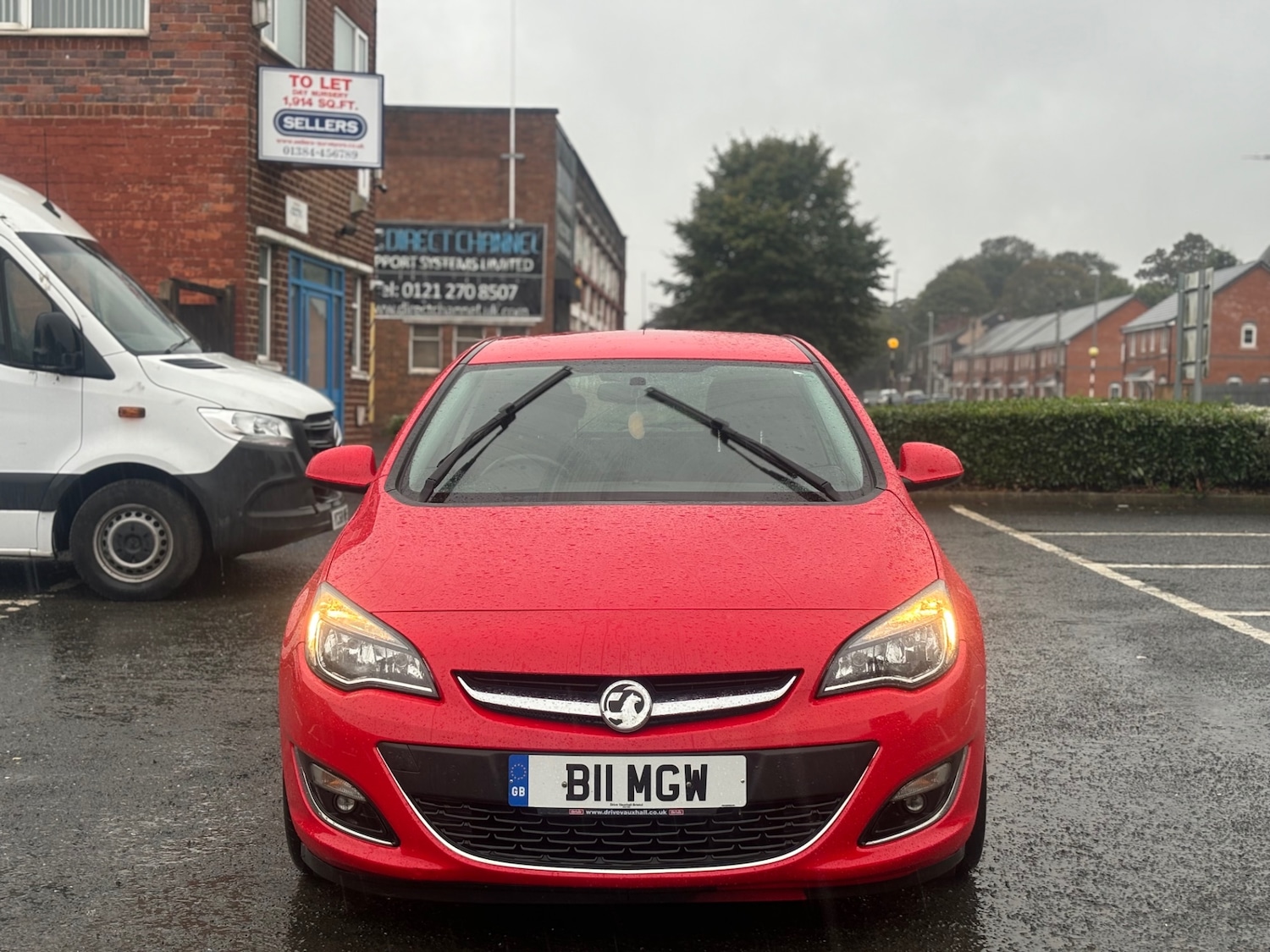 Used Vauxhall Astra 2016 for sale - 76799601: Photo 2