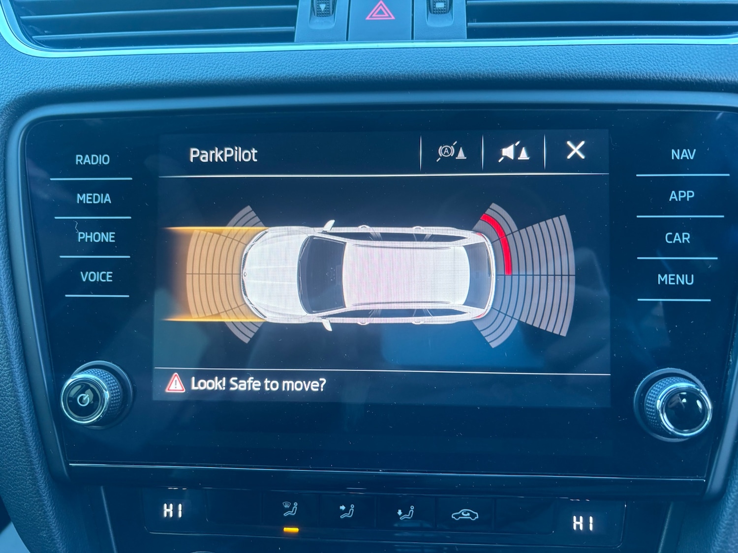 Used Skoda Octavia 2020 for sale - 76757924: Photo 12