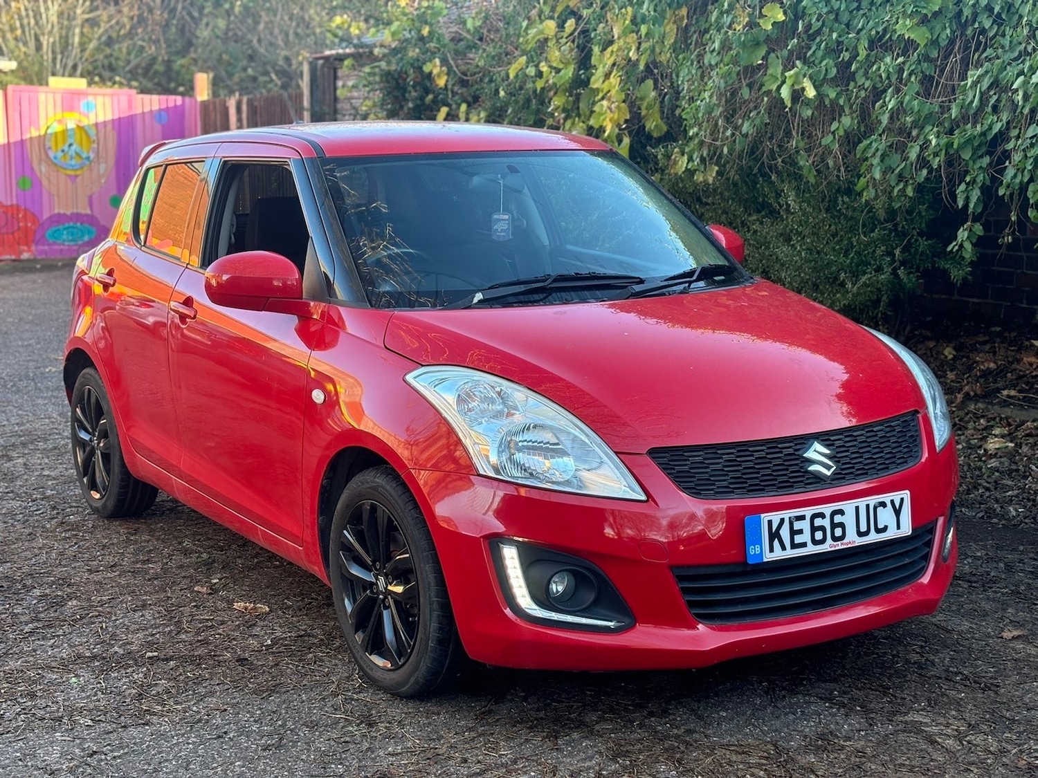 Used Suzuki Swift 2017 for sale - 76714101: Photo 1